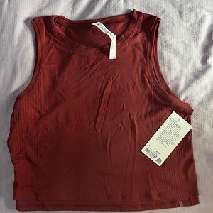 Train to be tank MLWI NWT lululemon